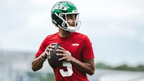 NFL QB Jordan Travis retires at 24 after never fully recovering from injury in college