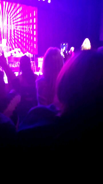 Pat Benatar - Love is a Battlefield (4/23/25) San Antonio, TX