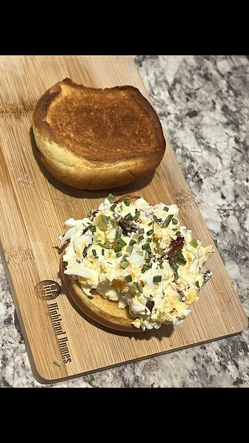 Crumbled Bacon and Hard-boiled Egg Sandwiches