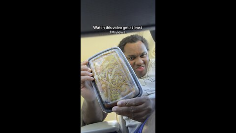 See the shrimp in there, see the noodles in there, see the vegetation in there 😋🤤