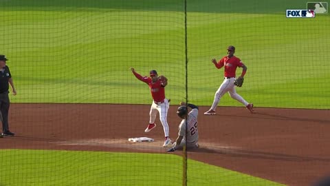 Gleyber Torres y Brayan Rocchio chocaron en segunda