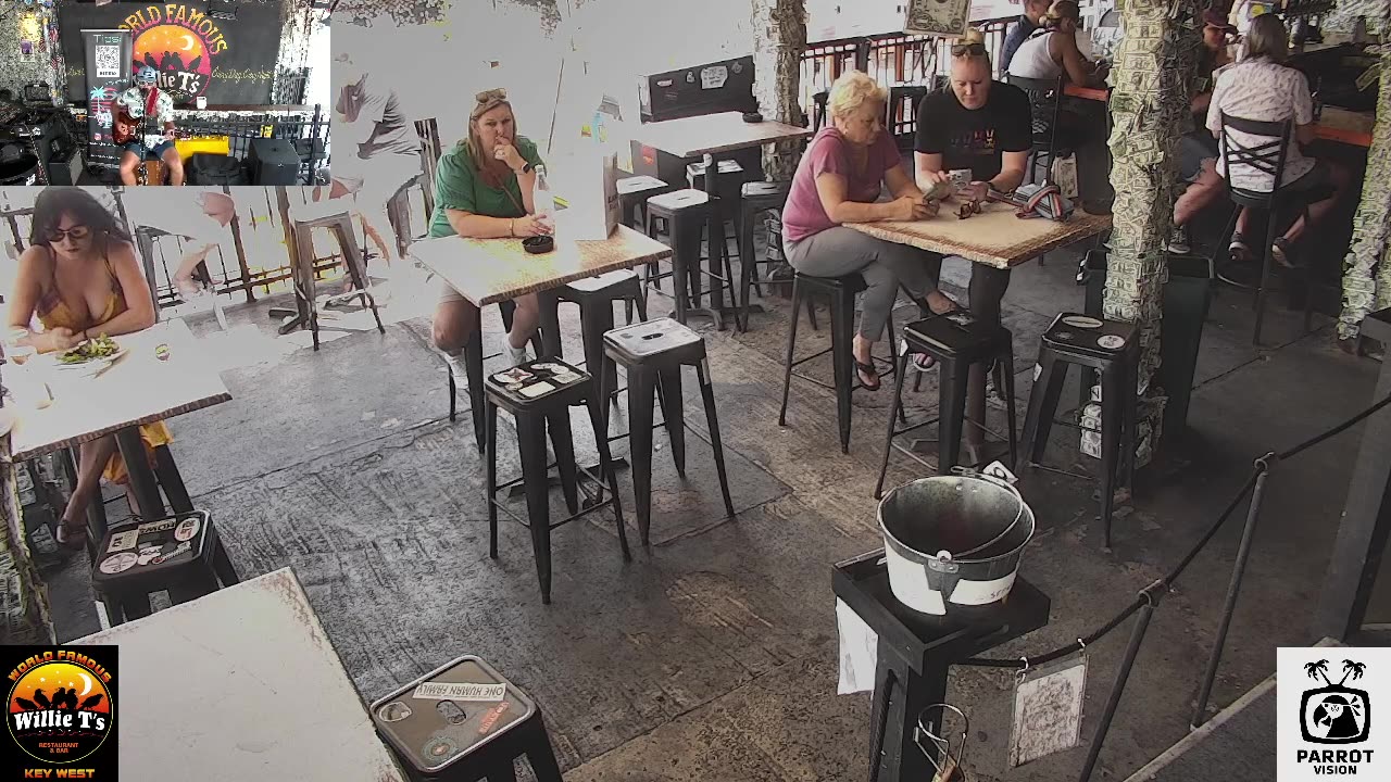 LIVE Music Everyday!