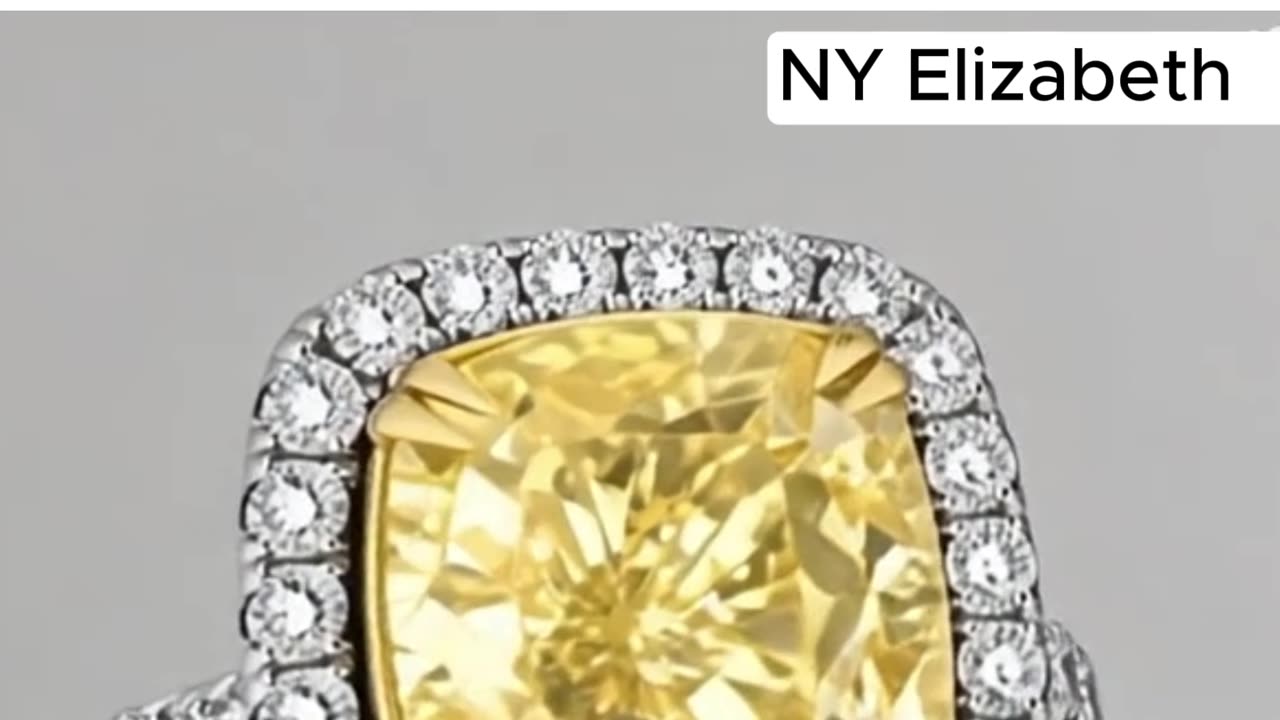 CUSHION CUT DIAMOND RING