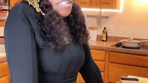 HOLLY DANCING HAPPY AFTER CITIZEN’S ARREST BIGO LIVE