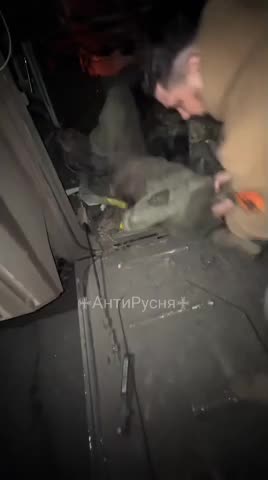Ukrainian Reconnaissance Squad Returns to Base With a Catch