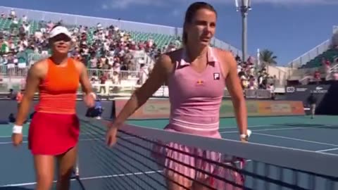 Well not everyone can beat Emma Navarro in 2025