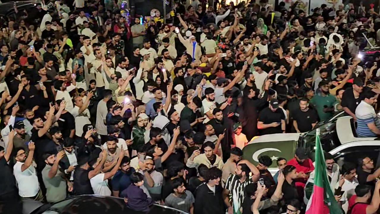 Pakistanis Take Over Manchester