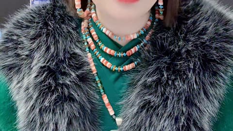 20251023-04 Natural Original Turquoise Pendant Neck Emerald-Inlaid