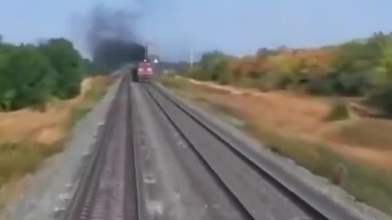 🇺🇦🇷🇺 Ukraine executed a successful ambush on a Russian fuel train