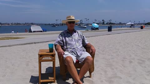 The Beach Captain in Time-Lapse. Verona Court Beach, Mission Bay, California. TL 032
