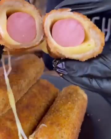 Lazy sausage rolls in 15 minutes