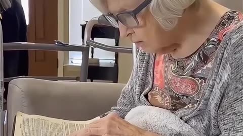 Dementia patient, 84 years, before and after 1 month high-dose Thiamine B1