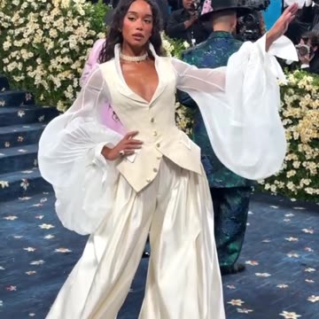 Met Gala 25 NYC Laura Harrier Dazzled!!! #lauraharrier #zaposen #metgala