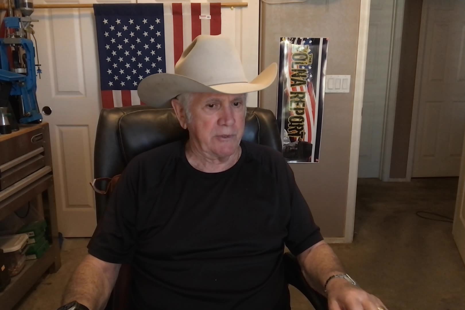 United Airlines 787 Loses Engine On Take-Off, Makes Emergency Landing At Dulles Airport!