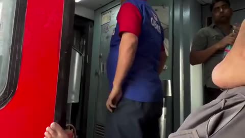 🚂🌱 Watch This Innovative Garbage Disposal Technique! | FeedMyCuriosity