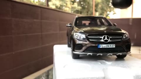 Diecast Unboxing-2015 Mercedes-Benz GLC-Class 118 Diecast Model Car by Norev_part1