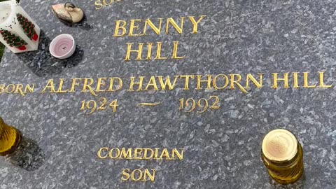 FAMOUS GRAVES - VOL. 600: BENNY HILL
