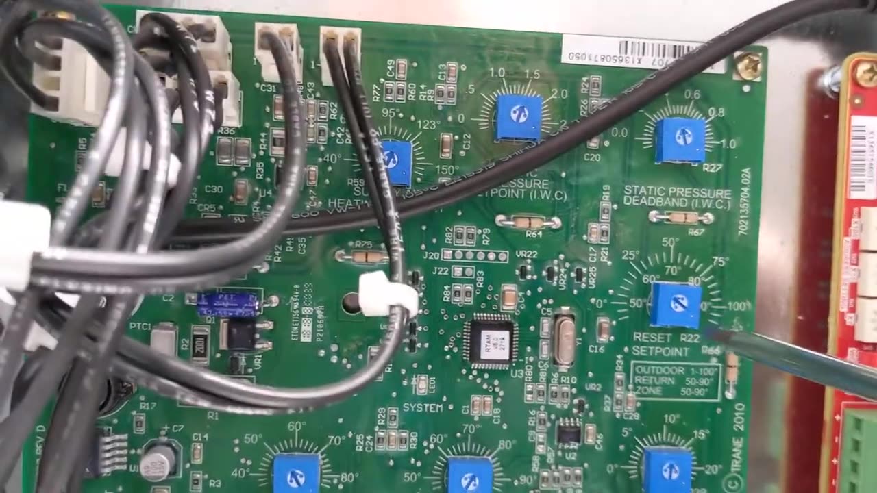 Setup a Trane Voyager To Operate Stand Alone Without BAS