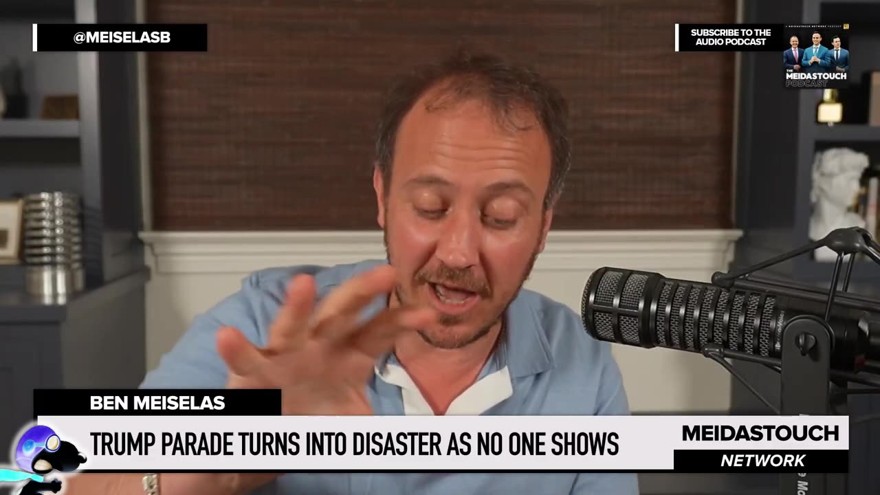 MACRON 2.0? Survol de Koukou de la parade du King