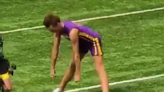 (Minnesota) Today's Vikings are very strange.mp