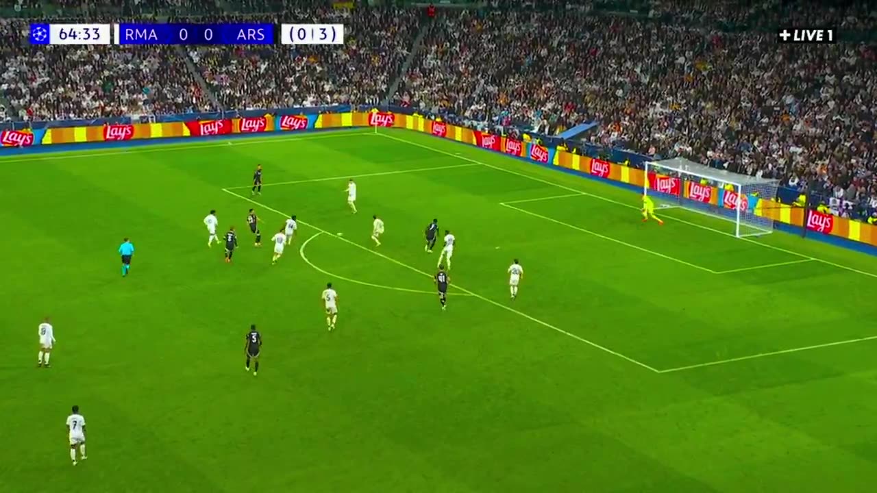 GOAL | Real Madrid 0-1 Arsenal | Saka