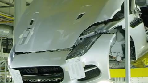 Jaguar F-Type Production Line