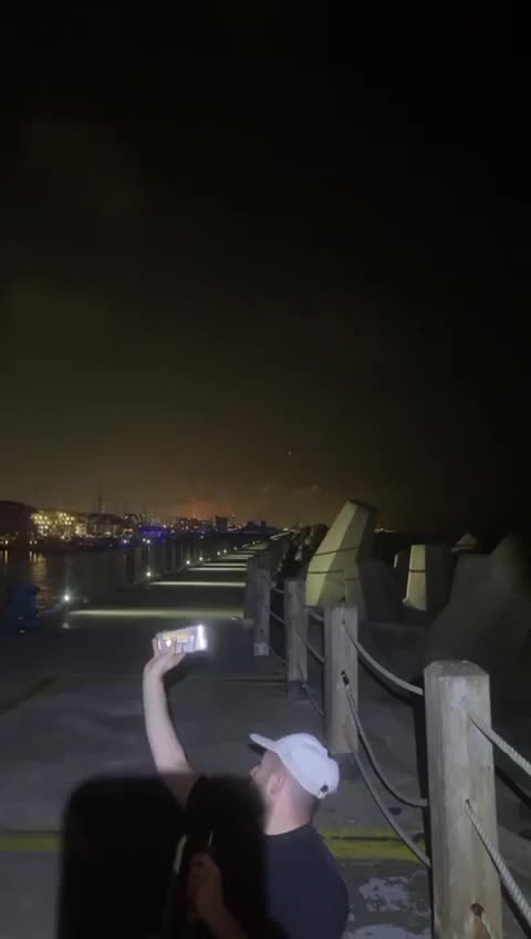 ⚡️🇮🇱🇮🇷 More ballistic missile impacts observed in Tel Aviv.