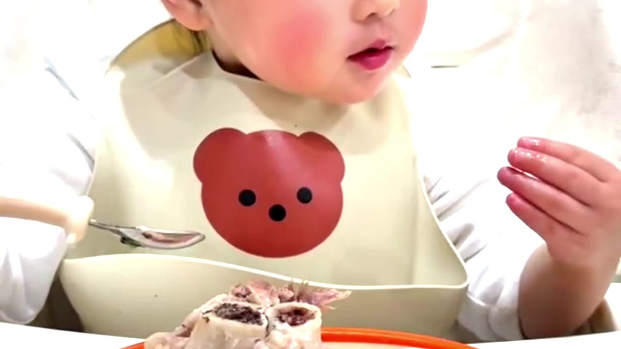 Tiny Hands, Enjoy Big Meal