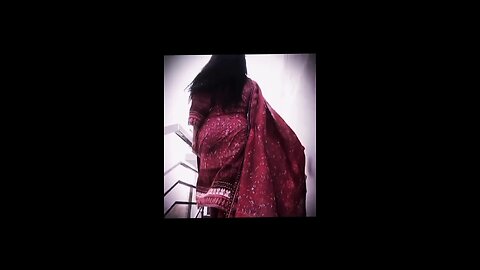 A cute girls dancing and showing his dancing moves