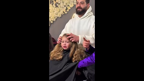 أول قصّة شعر وما حتكون الأخيرة… بس إن شاء الله المرات الجاي تكون أهدى..😢🤍 …