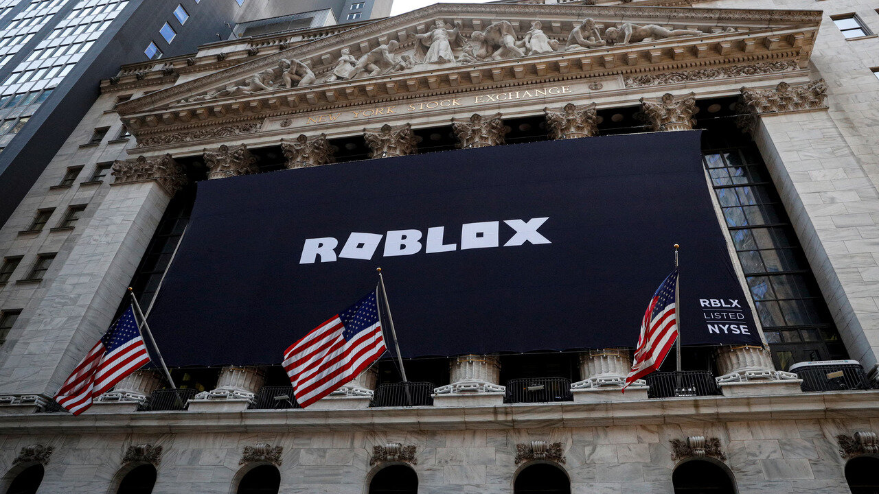 The Government is Suing Roblox