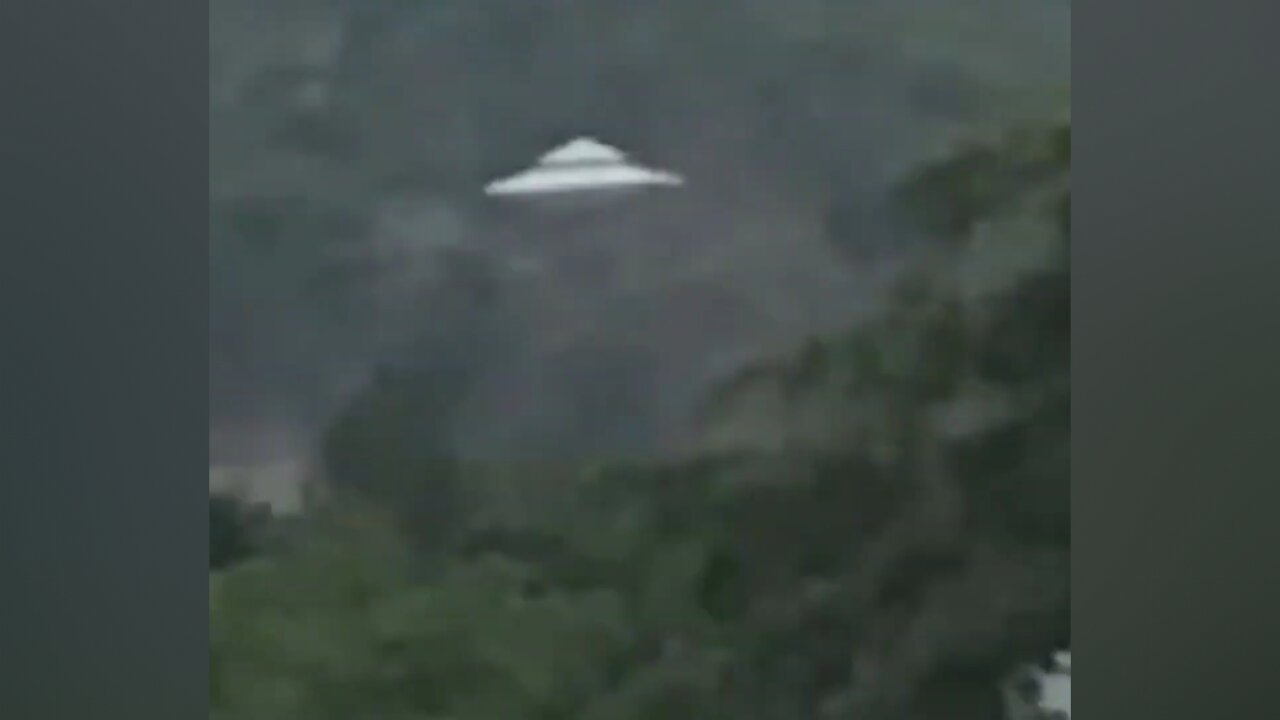 UFO Lands in Colombia