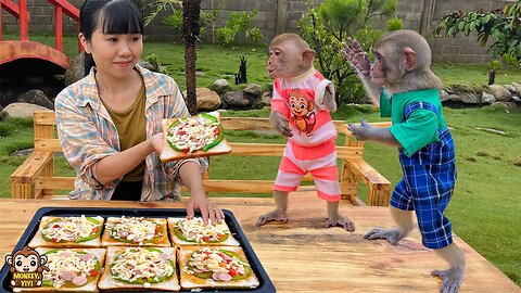 YiYi and YinYin go to the market to sell papaya to buy vegetables and asked mom to make pizza