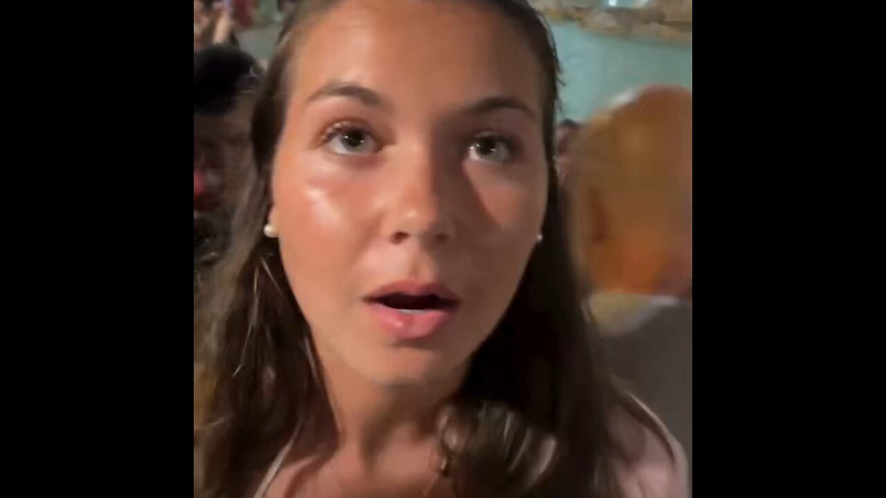 "Creo que deberíamos irnos"