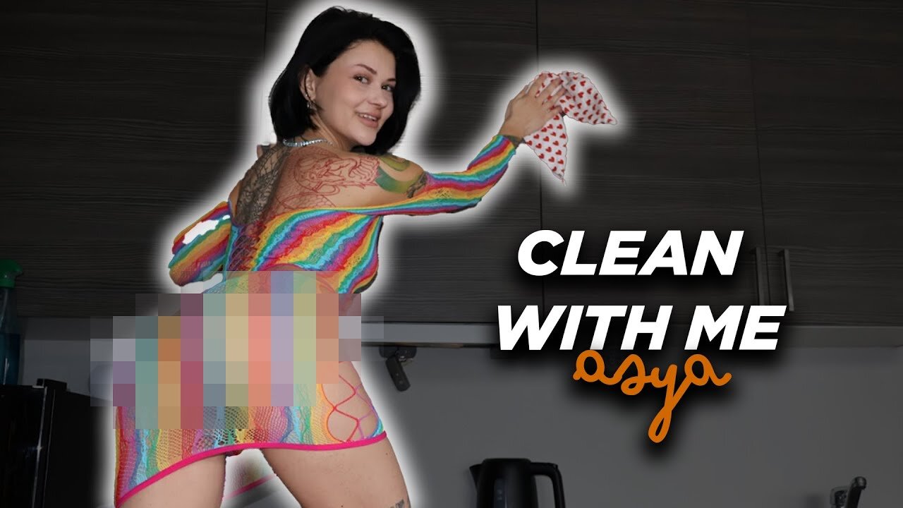 Clean with Me. Cleaning the kitchen