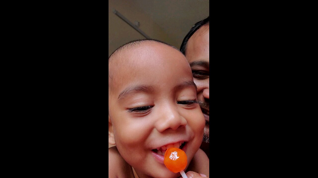 play witth lollypop