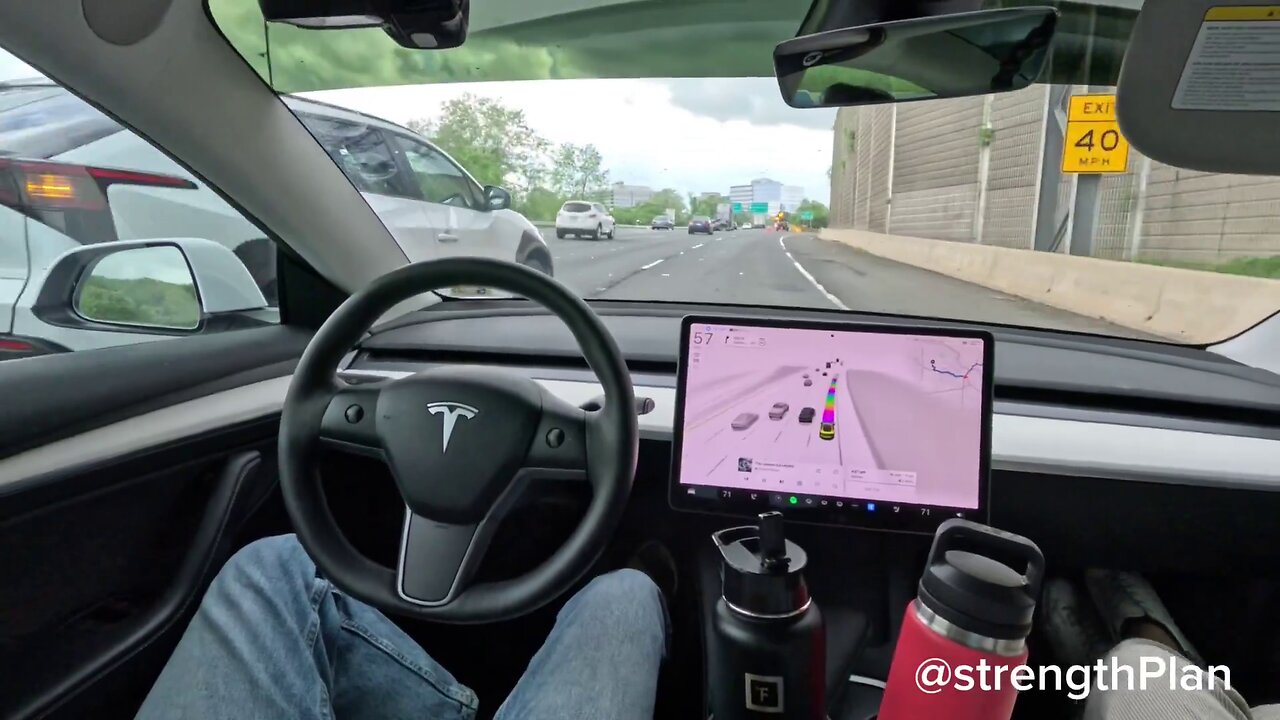 Tesla FSD fails to detect car with turn signal activated entering lane and almost crashes