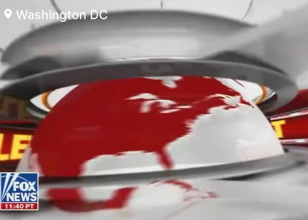 Two planes clip wings with Congress onboard
