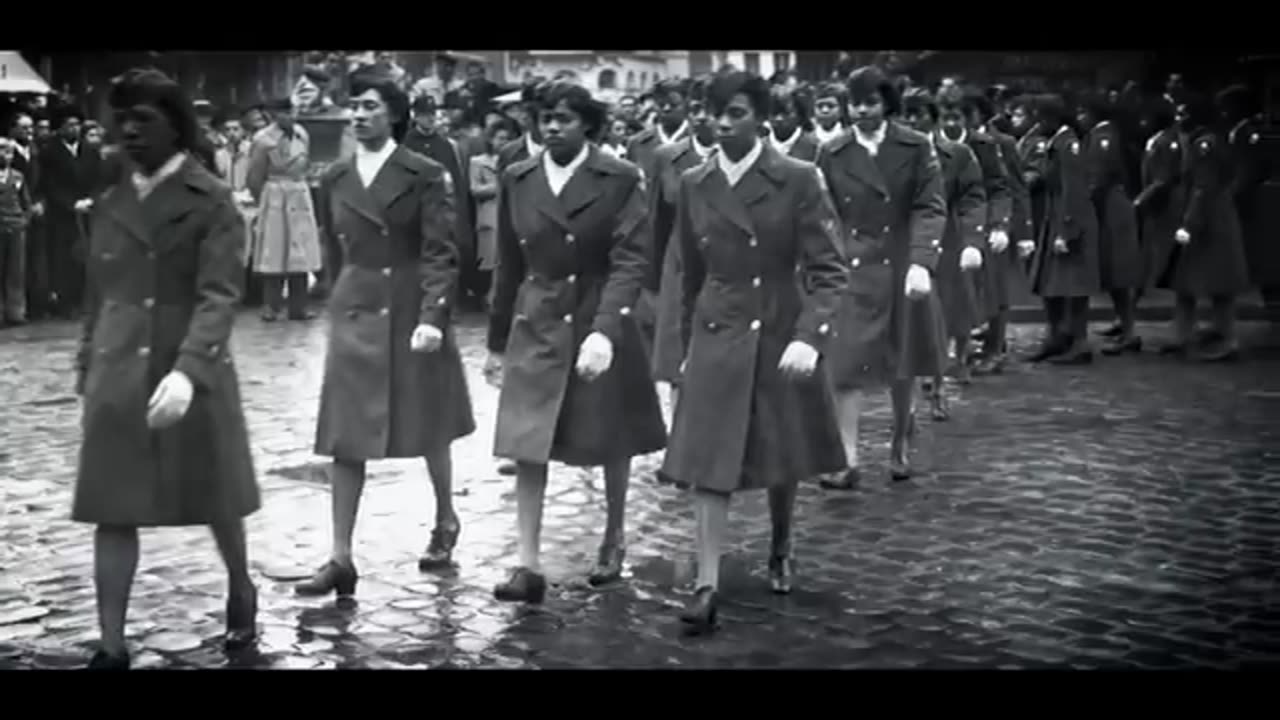 How 855 Women Delivered 17 Million Letters During WW2.