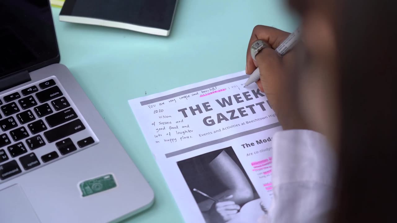 2-MIN BREAKDOWN OF BIDENS AUTO PEN SCANDAL