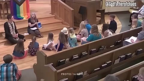 Pastor tells little kids that the rainbow in Noah' is LGBT