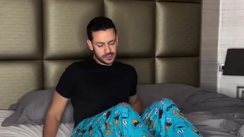 😂🔥 Very Hot Bed! | FunFM