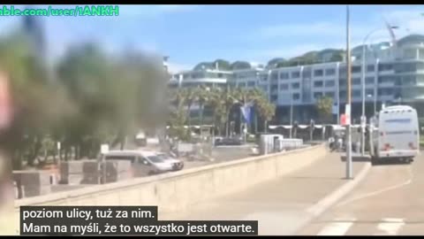 Monty Python Skits Where Bystanders Didn't Know They Were in the Movie 2025.12.16