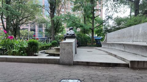 🗽 NYC Live 🔴 Walk (Chat on YouTube)