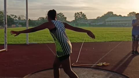 discuss throw