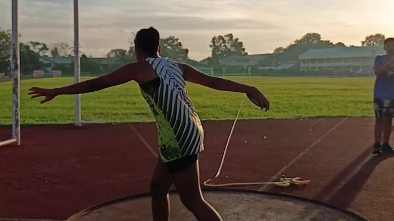 discuss throw