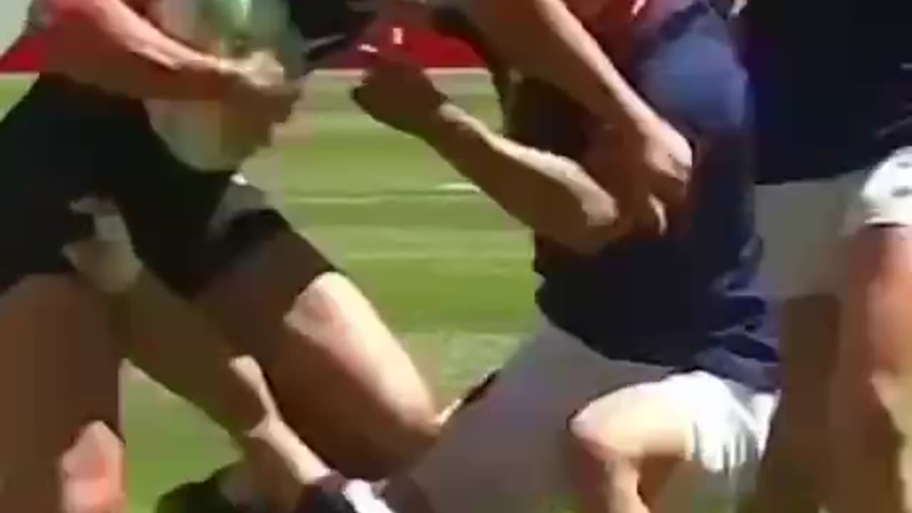 New Zealand’s Portia Woodman, feared by all on the field 😬 Who wants a girl like this? 😆