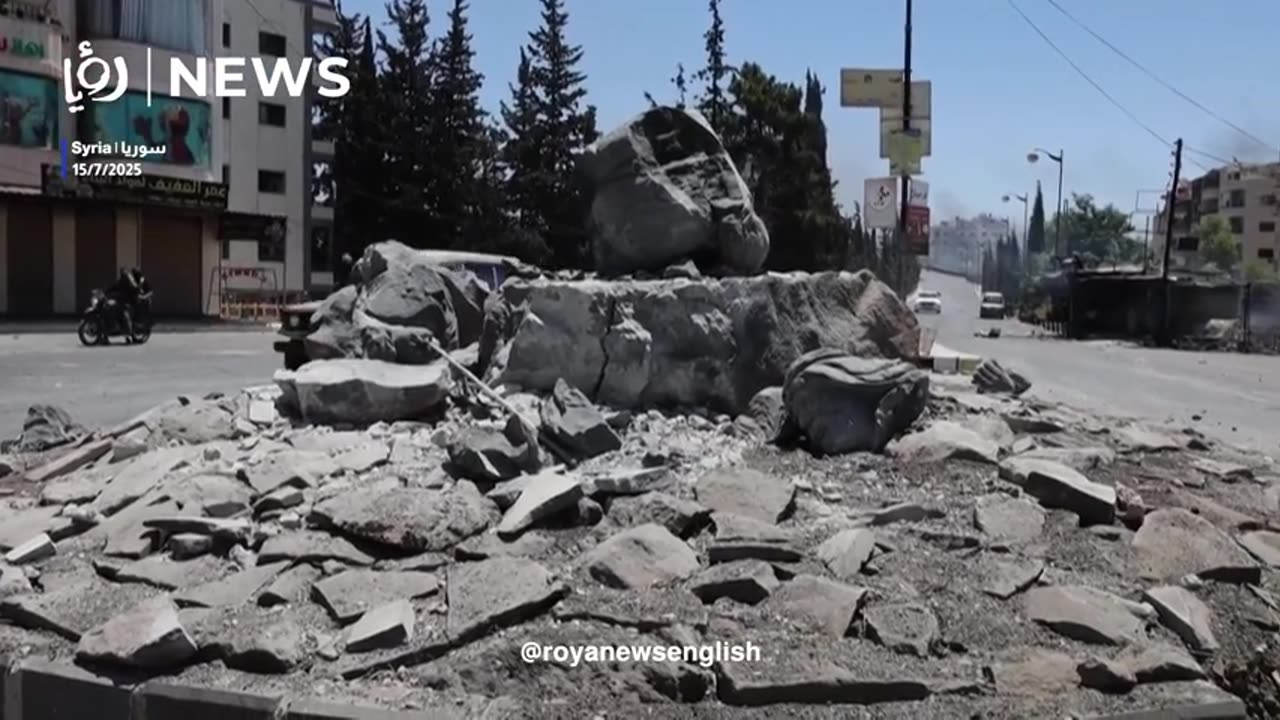 ‘Israeli’ army strikes against Syrian government forces