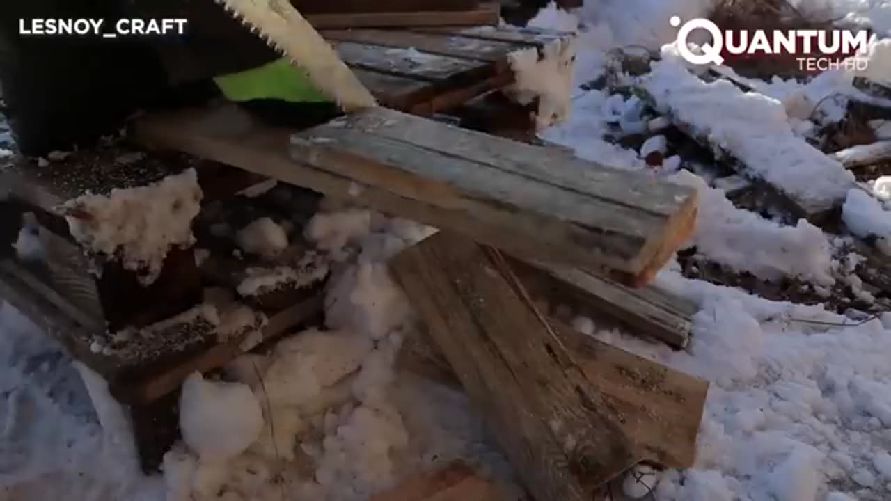 Man Builds House From DIScarded Pallets In The Middle Of The Forest
