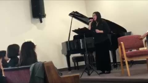 En aflicción Tú brillas más / Abigail Contreras